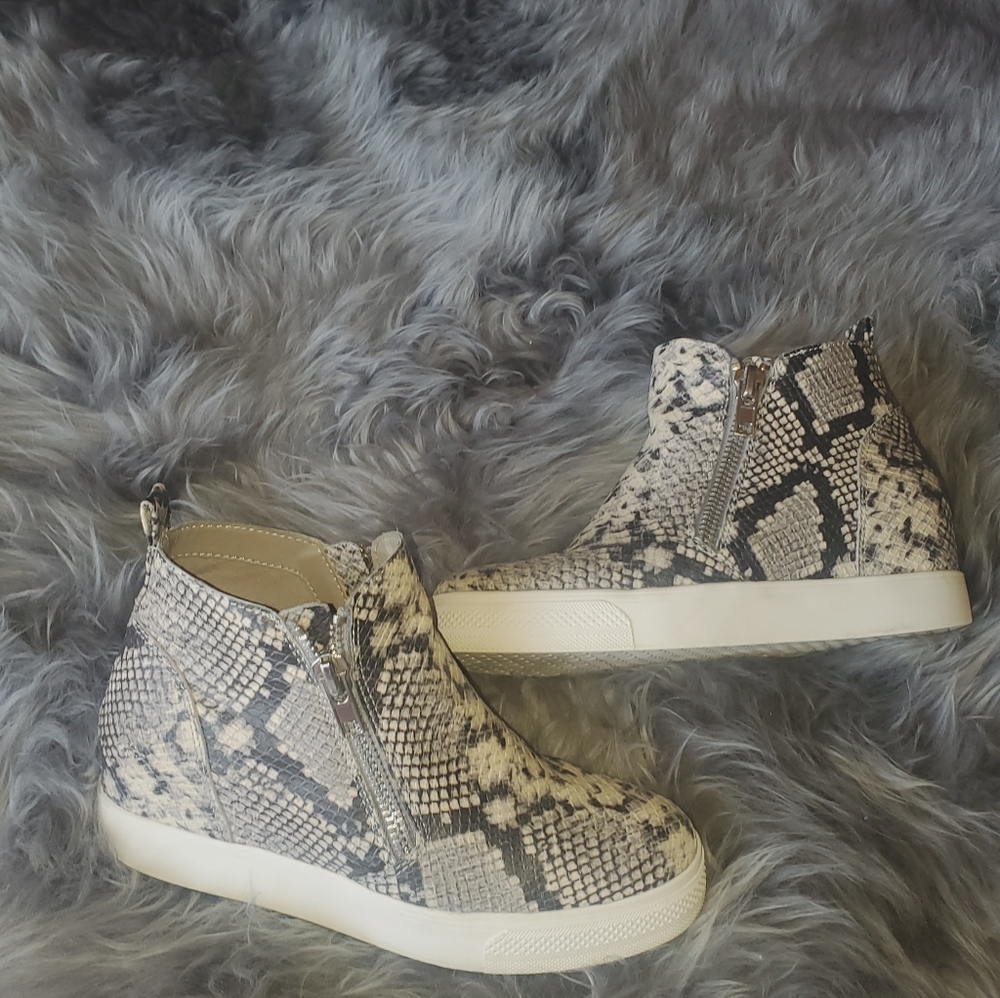 Steve Madden wedge sneakers - snake print